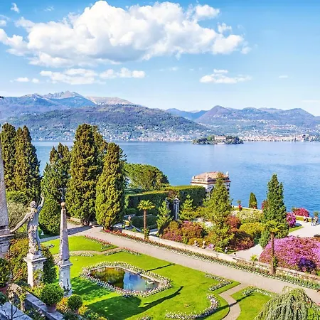 I Tetti Di 300mt From Lejlighed Stresa